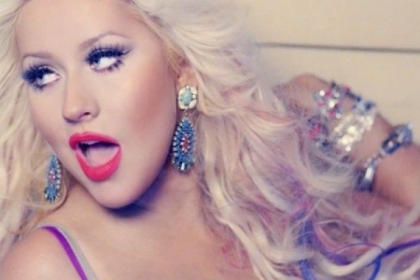 Christina Aguilera apare GOALA pe coperta noului album! Vezi imaginea care a socat fanii! FOTO Christina Aguilera apare GOALA pe coperta noului album! Vezi imaginea care a socat fanii! FOTO