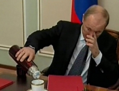 Face sport, inoata bea suc de legume si oua de prepelita! Cum arata o zi din viata lui Putin Face sport, inoata bea suc de legume si oua de prepelita! Cum arata o zi din viata lui Putin
