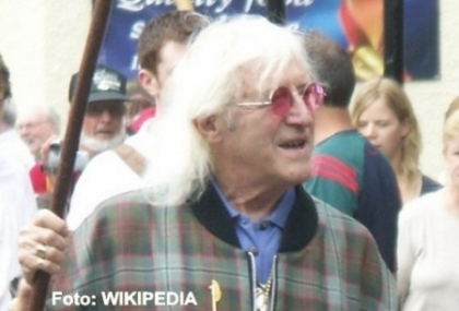Scandal la BBC. Jimmy Savile, celebru prezentator al unor emisiuni pentru copii, acuzat de pedofilie