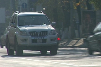Sanctiuni mai dure pentru soferii care nu opresc la trecerea de pietoni! Ce amenzi propun politistii Sanctiuni mai dure pentru soferii care nu opresc la trecerea de pietoni! Ce amenzi propun politistii