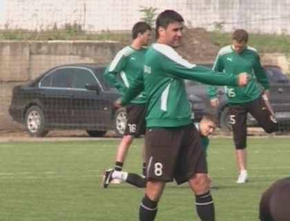 Trebuie sa castigam! Ce sfaturi le-a dat fotbalistilor Oleg Sischin pentru meciul cu Ucraina Trebuie sa castigam! Ce sfaturi le-a dat fotbalistilor Oleg Sischin pentru meciul cu Ucraina