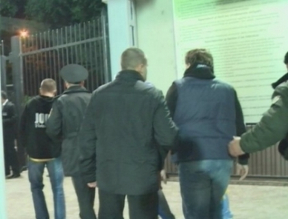 Bilete false la meciul Moldova-Ucraina! Mai multi fani ai oaspetilor NU au putut intra la meci! Reactia federatiei Bilete false la meciul Moldova-Ucraina! Mai multi fani ai oaspetilor NU au putut intra la meci! Reactia federatiei