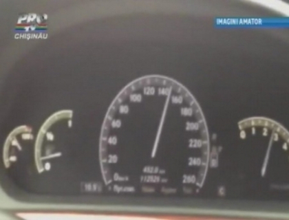 Masina cu numere guvernamentale care se deplasa cu 150 km/h apartine lui Vladimir Voronin Masina cu numere guvernamentale care se deplasa cu 150 km/h apartine lui Vladimir Voronin