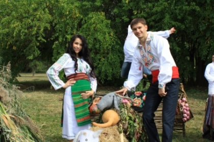 Irina Tarasiuc: "Voi naste in apa!" Cum se pregateste artista de marele eveniment Irina Tarasiuc: "Voi naste in apa!" Cum se pregateste artista de marele eveniment