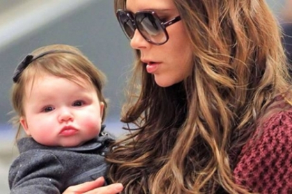 Victoria Beckham, mama grijulie! Si-a dat fiica, de doar un an, la cursuri de dans - FOTO Victoria Beckham, mama grijulie! Si-a dat fiica, de doar un an, la cursuri de dans - FOTO