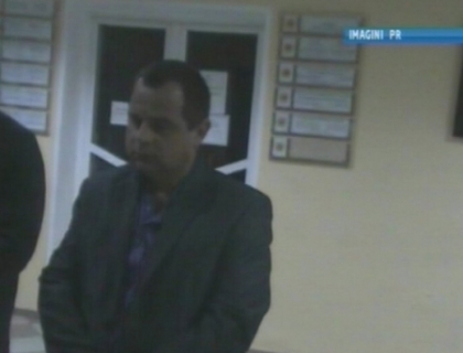 "Nopti albe" si la Cahul. Un vames prins baut la volan le-a dat batai de cap politistilor. VIDEO "Nopti albe" si la Cahul. Un vames prins baut la volan le-a dat batai de cap politistilor. VIDEO