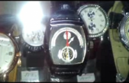Rolex si Chanel "made in China" comercializate la pret de brand intr-un centru comercial din capitala Rolex si Chanel "made in China" comercializate la pret de brand intr-un centru comercial din capitala