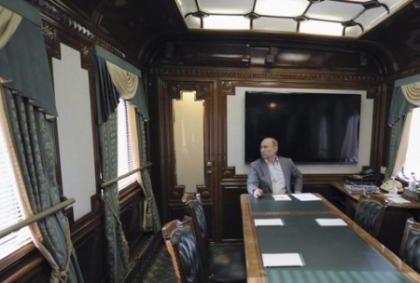 FOTO. Palatul din locomotiva prezidentiala. Cum arata trenul lui Putin