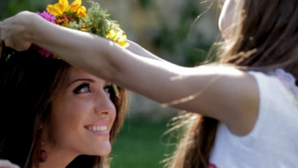 Pe urmele lui Nelly Ciobanu! Moldova, cantata din nou de o tanara incepatoare - VIDEO Pe urmele lui Nelly Ciobanu! Moldova, cantata din nou de o tanara incepatoare - VIDEO