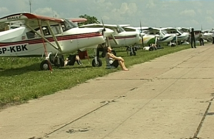 Aeroportul Marculesti, supus unui atac raider! "Cineva vrea sa preia intreprinderea in mod ilegal" Aeroportul Marculesti, supus unui atac raider! "Cineva vrea sa preia intreprinderea in mod ilegal"