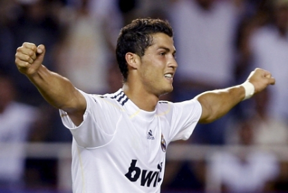 Soc pentru fanii Real Madrid! Clubul nu vrea sa-i prelungeasca contractul lui Cristiano Ronaldo Soc pentru fanii Real Madrid! Clubul nu vrea sa-i prelungeasca contractul lui Cristiano Ronaldo
