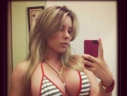 "Asta e corpul meu, nu mi-am injectat pic de silicon". Galerie foto cu modelul Kathy Ferreiro "Asta e corpul meu, nu mi-am injectat pic de silicon". Galerie foto cu modelul Kathy Ferreiro