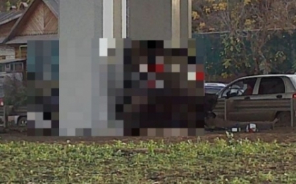 Minune pe o sosea din Rusia, dupa un accident grav. Soferul si pasagerul acestuia au supravietuit