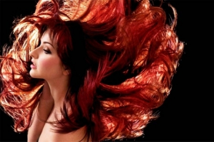 Rosul in tendintele de coafura ale acestei toamne: Red Look Collection de la Londa