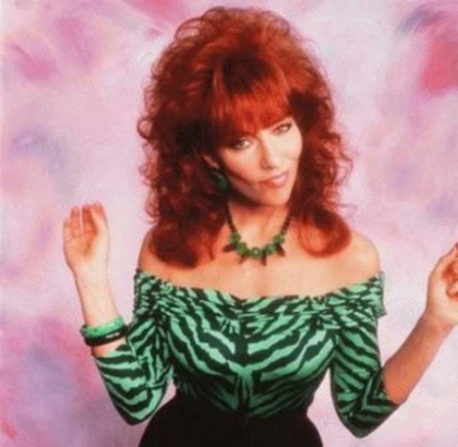 Era cea mai cunoscuta casnica si mama din lume! Cum arata acum cea care a jucat-o pe Peggy Bundy