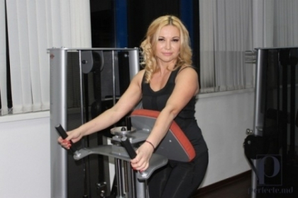 La sport cu Rodica Cioranica. Afla cum se mentine in forma vedeta. VIDEO La sport cu Rodica Cioranica. Afla cum se mentine in forma vedeta. VIDEO