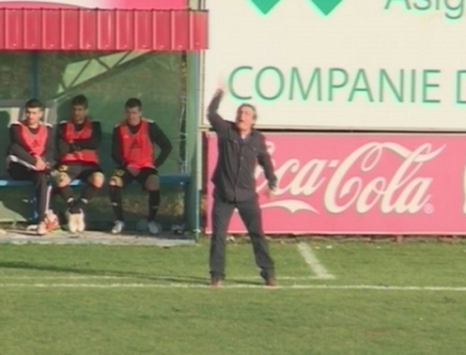 Stoichita face spectacol pe banca tehnica a Sheriff-ului! Vezi cum i-a injurat pe elevii sai Stoichita face spectacol pe banca tehnica a Sheriff-ului! Vezi cum i-a injurat pe elevii sai