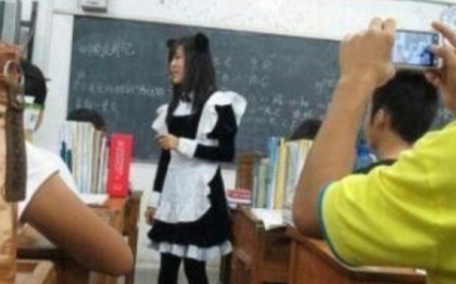 Rasplata inedita a unei profesoare fericite pentru ca elevii ei au luat note mari la test. FOTO Rasplata inedita a unei profesoare fericite pentru ca elevii ei au luat note mari la test. FOTO
