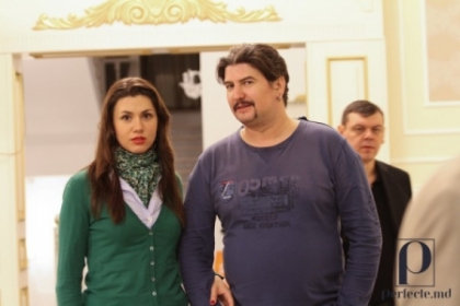 Nicu Tarna va deveni in curand tatic! Cum se impaca cu fiica viitoarei sotii - VIDEO Nicu Tarna va deveni in curand tatic! Cum se impaca cu fiica viitoarei sotii - VIDEO