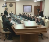 Initiativele deputatilor comunisti nu sunt vazute cu ochi buni la Guvern