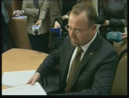 Mihai Godea, candidat cu acte in regula Mihai Godea, candidat cu acte in regula