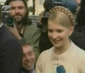 Iulia Timosenko este cercetata pentru abuz de putere si deturnare de fonduri Iulia Timosenko este cercetata pentru abuz de putere si deturnare de fonduri