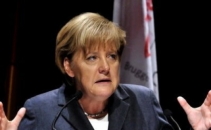 Alerta! Pachet suspect, descoperit la biroul cancelarului Angela Merkel Alerta! Pachet suspect, descoperit la biroul cancelarului Angela Merkel