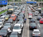 Sofer de inchiriat, pentru a scapa din ambuteiajele din China Sofer de inchiriat, pentru a scapa din ambuteiajele din China