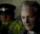 Un film despre Julian Assange ar putea fi realizat la Hollywood