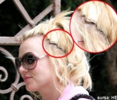 Delasare maxima! Britney Spears si-a scos extensiile la plimbare Delasare maxima! Britney Spears si-a scos extensiile la plimbare