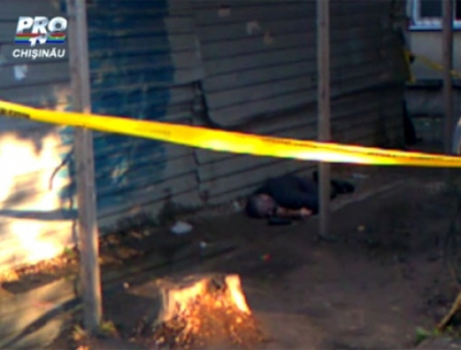 Barbat gasit mort pe strada Grigore Vieru din capitala. VIDEO