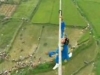Te trec transpiratiile! Facea acrobatii pe sfoara la 100m in aer cand ...! Video SOCANT Te trec transpiratiile! Facea acrobatii pe sfoara la 100m in aer cand ...! Video SOCANT