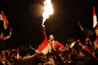 Furia stapaneste Egiptul. Oamenii, revoltati ca Mubarak n-a plecat