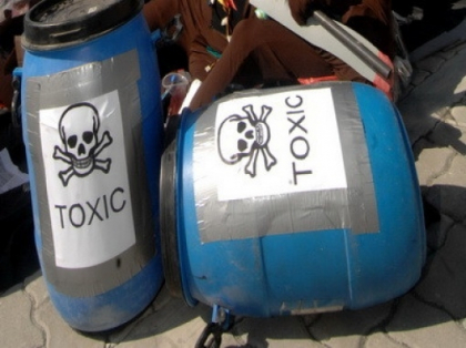 Doua eleve si-au otravit un coleg, din greseala. Tinta erau doua fete rivale Doua eleve si-au otravit un coleg, din greseala. Tinta erau doua fete rivale