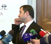 Filat a trimis baietii sa faca ordine! Filat a trimis baietii sa faca ordine!