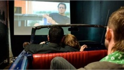 Cum e sa vezi un film pe acoperis? Afla care sunt cele mai tari cinematografe Cum e sa vezi un film pe acoperis? Afla care sunt cele mai tari cinematografe