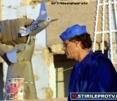 Aisha Ghaddafi: Tatal meu este bine, poarta arme si lupta pe front, in Libia Aisha Ghaddafi: Tatal meu este bine, poarta arme si lupta pe front, in Libia