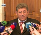 Ghimpu: La noi infigi un bat si iese un comunist Ghimpu: La noi infigi un bat si iese un comunist