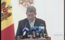 Mihai Ghimpu: Comunistii incearca sa adune voturi si aduc prejudicii imaginii statului Mihai Ghimpu: Comunistii incearca sa adune voturi si aduc prejudicii imaginii statului