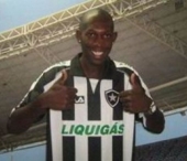 Cel mai idiot fotbalist! S-a dat rapit ca sa nu-l amendeze clubul! Vezi ce risca