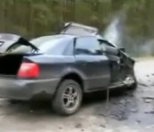 IMAGINI TULBURATOARE - Uite ce se intampla cand doi soferi gonesc prea tare! IMAGINI TULBURATOARE - Uite ce se intampla cand doi soferi gonesc prea tare!