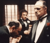 Realitatea e mai tare ca filmul. Seful clanului Corleone a fost arestat dupa o vanatoare de 3 ani Realitatea e mai tare ca filmul. Seful clanului Corleone a fost arestat dupa o vanatoare de 3 ani