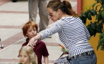 "Frumusica" e nervoasa. Julia Roberts cum n-ati mai vazut-o. FOTO "Frumusica" e nervoasa. Julia Roberts cum n-ati mai vazut-o. FOTO