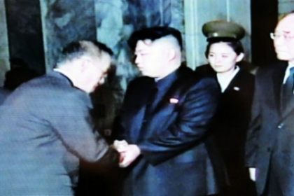 Primele ordine militare ale lui Kim Jong-un. Inainte sa moara, tatal sau pregatea tara de razboi Primele ordine militare ale lui Kim Jong-un. Inainte sa moara, tatal sau pregatea tara de razboi