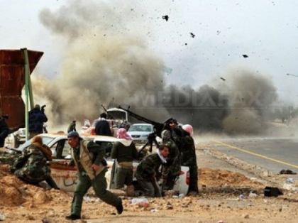 Fortele lui Gaddafi au ucis 10.000 de persoane de la inceputul conflictului Fortele lui Gaddafi au ucis 10.000 de persoane de la inceputul conflictului