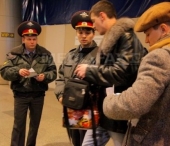 Politistii de pe aeroportul Domodedovo extorcau bani de la pasageri. Medvedev: Politia rusa este cangrenata de coruptie Politistii de pe aeroportul Domodedovo extorcau bani de la pasageri. Medvedev: Politia rusa este cangrenata de coruptie