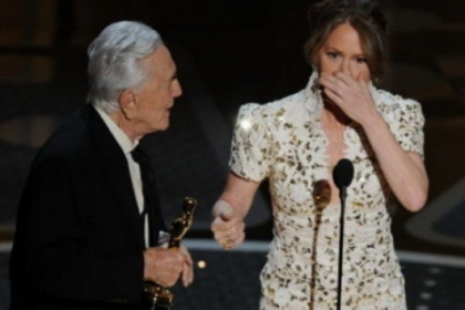 Melissa Leo a injurat la Oscar 2011, LIVE. Alte gafe de vedete
