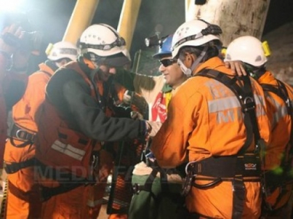 Cei 33 de mineri salvati in Chile se gandisera la sinucidere si la canibalism Cei 33 de mineri salvati in Chile se gandisera la sinucidere si la canibalism