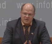 Oleg Oniscenco la Primarie. "Casa noastra - Moldova" si-a desemnat candidatul