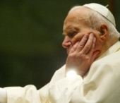 Papa Ioan Paul al II-lea a facut minuni! A vindecat o femeie de Parkinson Papa Ioan Paul al II-lea a facut minuni! A vindecat o femeie de Parkinson